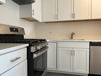 6 Yew Ct Unit G, Fishkill, NY 12524