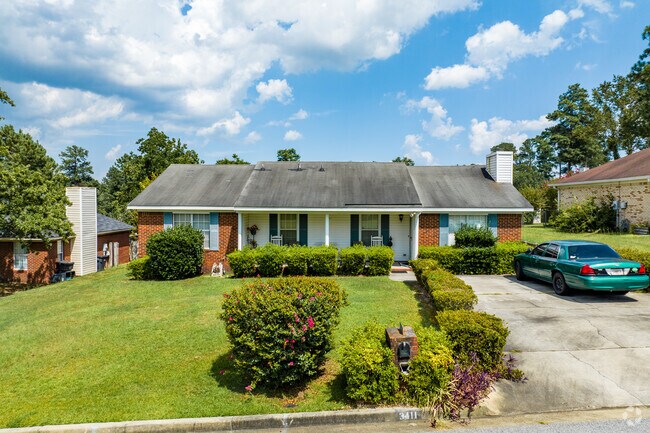 Houses in Pepperidge feature well maintained lots.