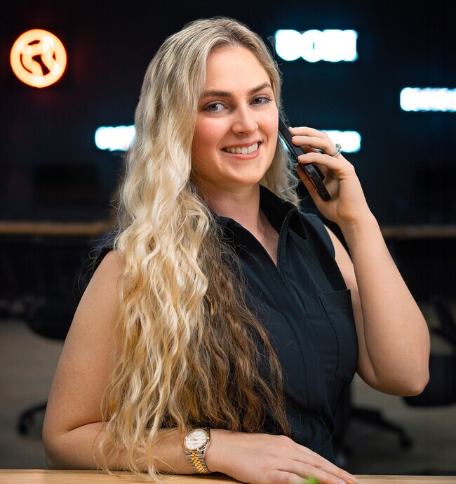 Agent Photo