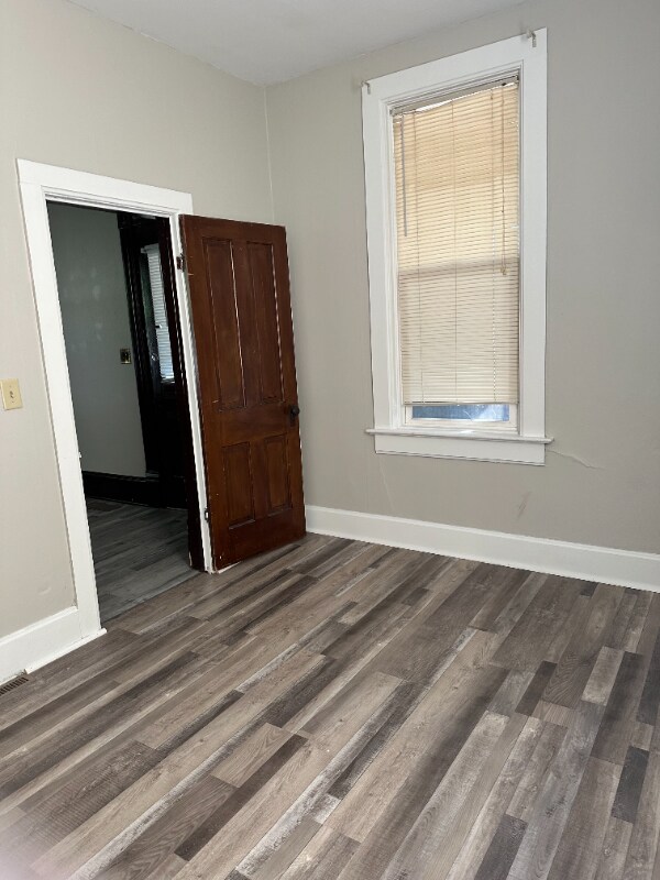 929 Redfield St, La Crosse, WI 54601 - photo 5