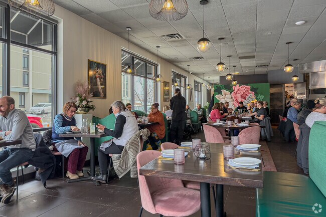 Avenues West residents can enjoy fancy restaurants like Pink Ivy Kitchen and Bar.