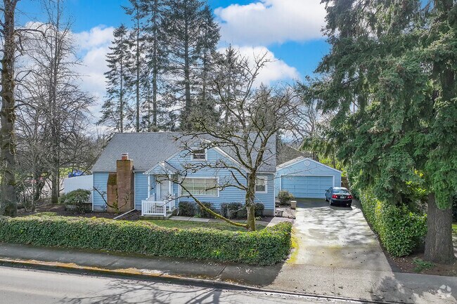 South Hillsboro offers cozy bungalow-style homes with vintage appeal.