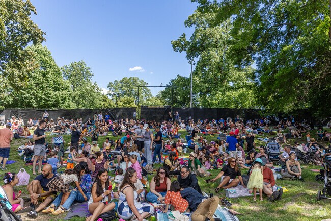 BRIC Celebrate Brooklyn is the longest, free, outdoor performing festival in Prospect Park.