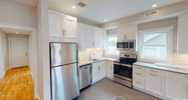 71 Spring St unit 70-1, Cambridge, MA 02141 - photo 2