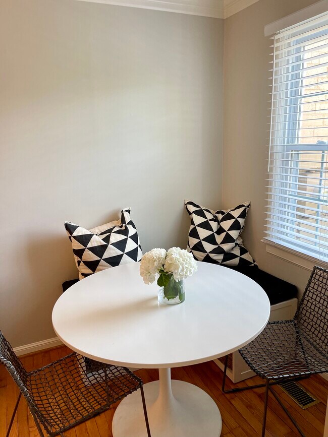 536 Wakefield Dr unit A, Charlotte, NC 28209 - photo 5