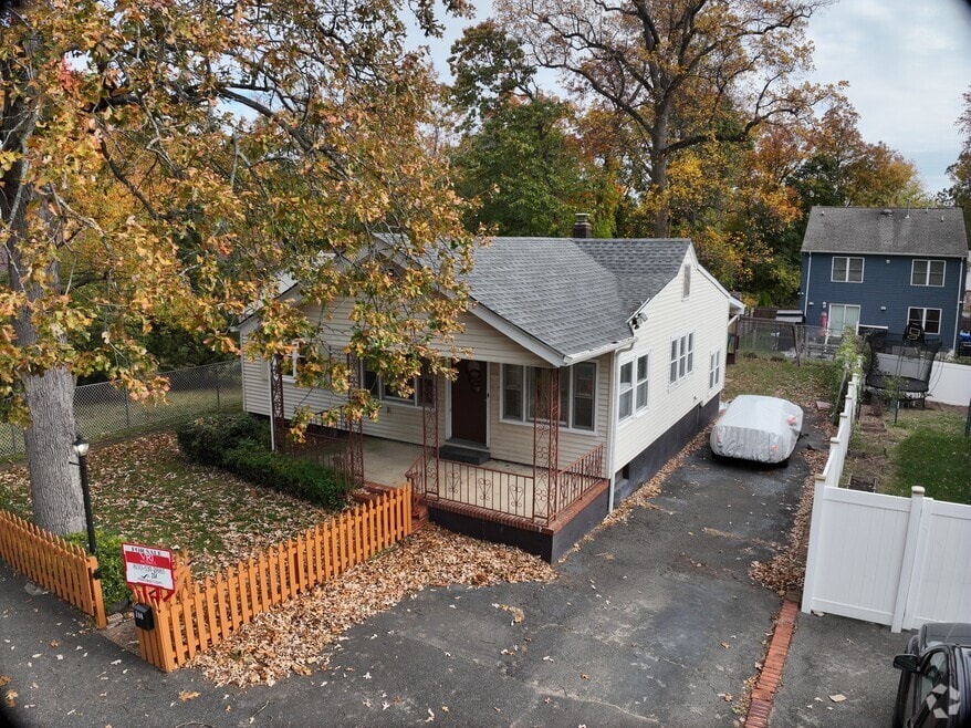 108 W Concourse, Keyport, NJ 07735 - photo 2