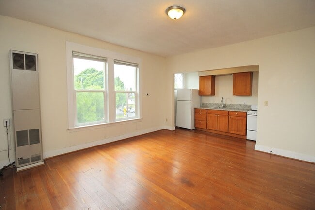 8007-8015-8015 N Denver Ave unit 6, Portland, OR 97217 - photo 5