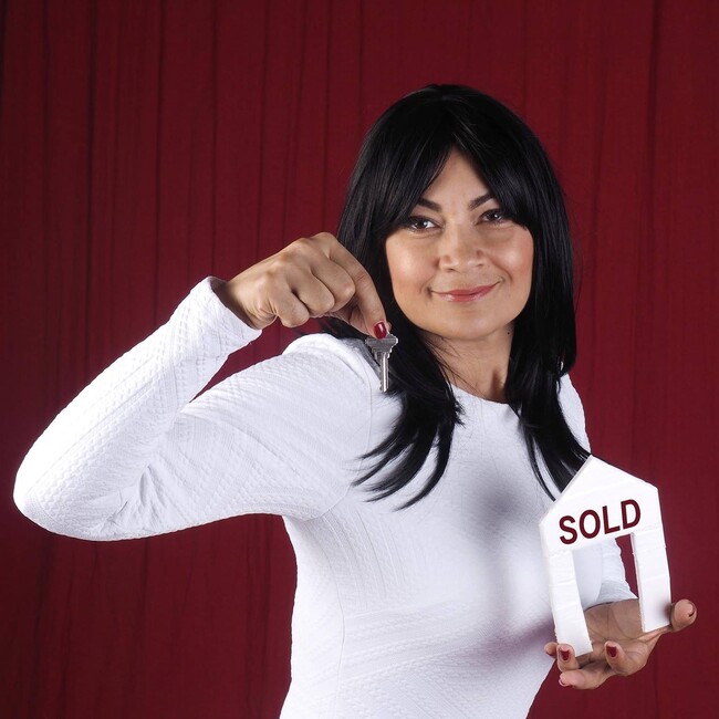 Agent Photo