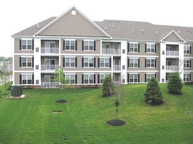 3223 Edward Stec Blvd unit 23, Edison, NJ 08837 - photo 1