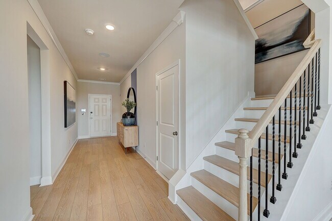 4027 Alderstone Dr, Flowery Branch, GA 30542 - photo 6