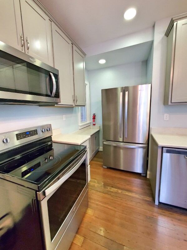 142 E Maynard Ave, Columbus, OH 43202