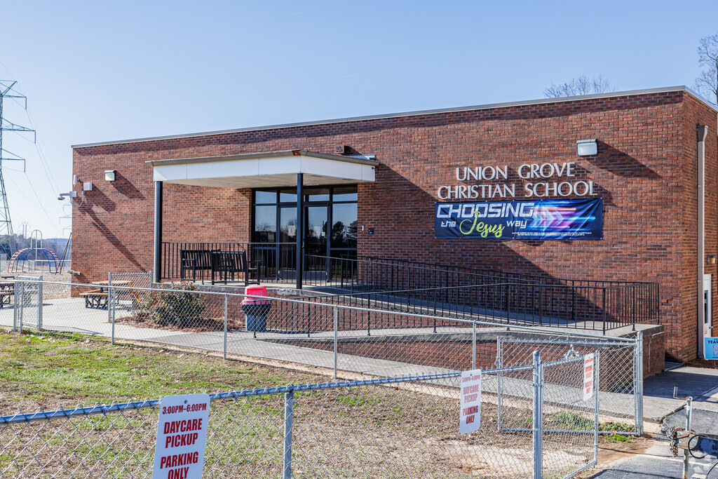 Union Grove Christian School includes a handicap-accessible walkway.