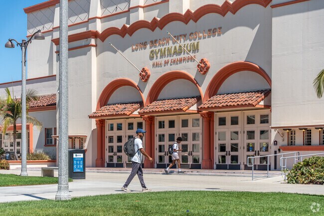 Long Beach College’s vibrant student life creates a well-rounded educational experience.