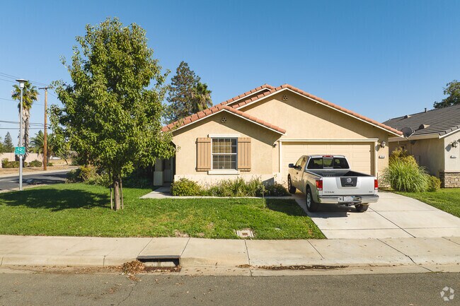 Sun shines on single story home in Oak Knoll.