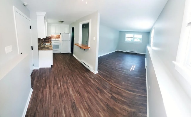 162 Sheffield Ln, Bristol, CT 06010 - photo 2