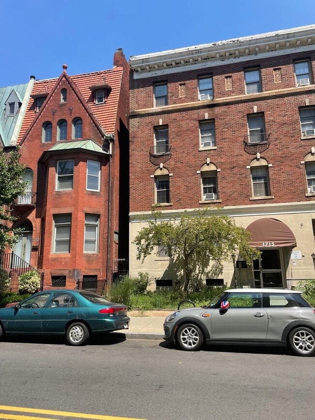 1715 P St NW Unit 203, Washington, DC 20036
