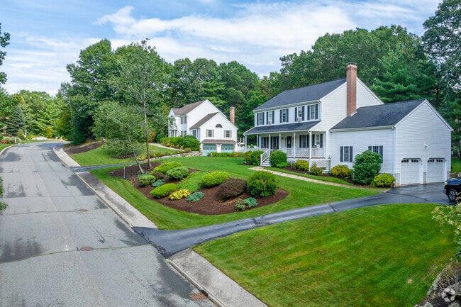 Newer builds with big lawns  can be found in North Uxbridge.