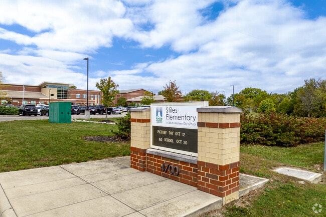 Stiles Elementary School is located in Valleyview, Columbus, Ohio.