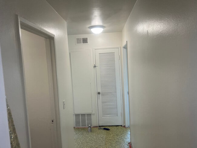 845 Normark Terrace unit 2, Vista, CA 92084 - photo 4