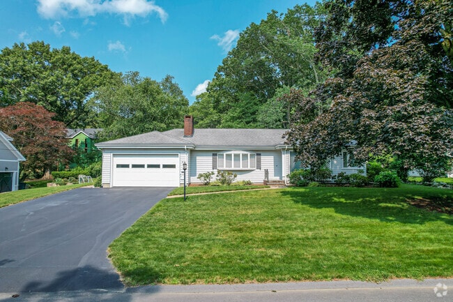You can find many rancher style homes in Follen Heights.