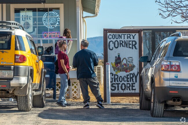 Wilhoit locals love Country Corner for its friendly service and delicious deli options.