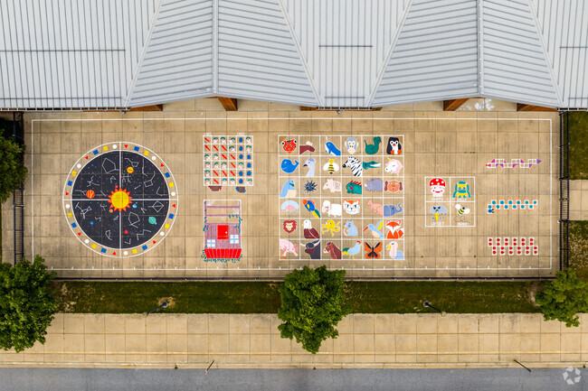 Centerville Elementary School inspires creativity and imagination for north Urbana residents.