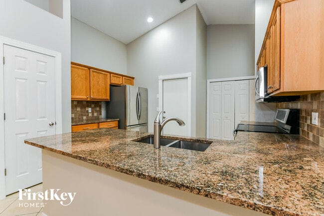 2510 Runyon Cir, Orlando, FL 32837 - photo 6