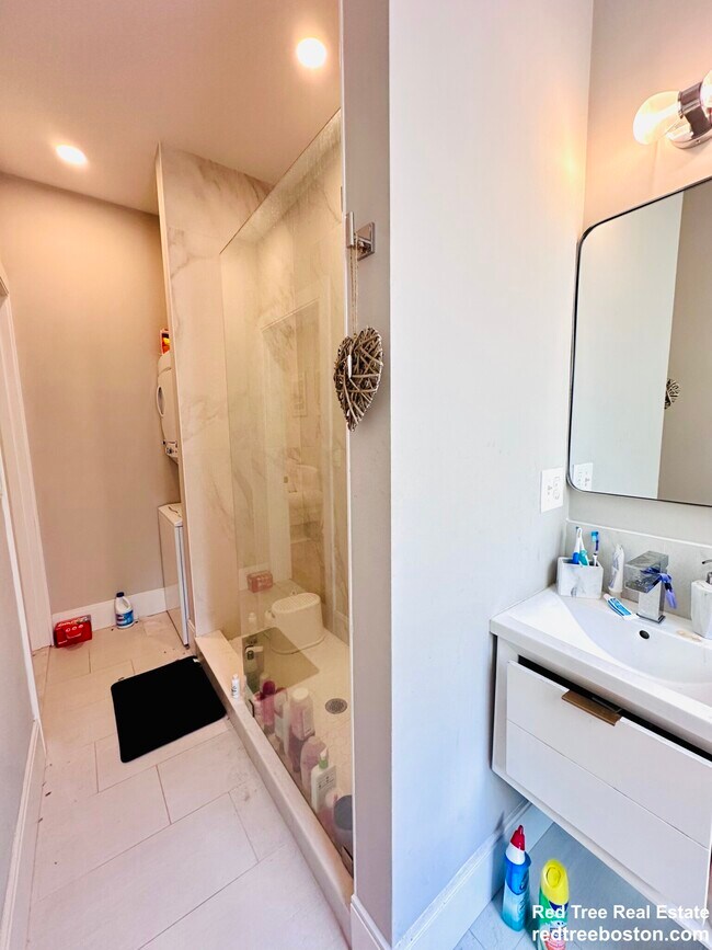 66 Lubec St, Boston, MA 02128 - photo 5