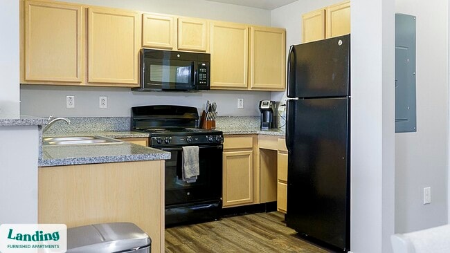 335 W 9th St unit 322, Indianapolis, IN 46202 - photo 7