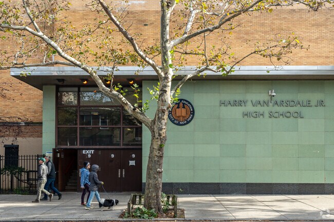 Entrance to Williamsburg Preparatory School is located along Roebling St.