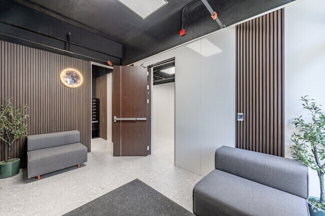 Dakar on Lake, Minneapolis, MN 55407 - photo 5