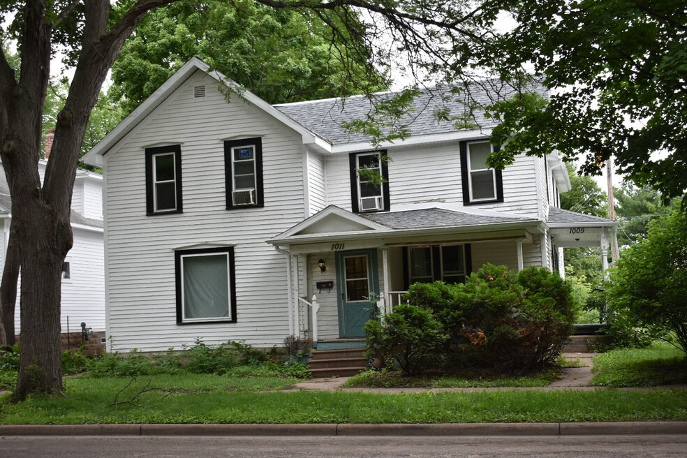 1011 2nd Ave unit 1, Eau Claire, WI 54703 - photo 1