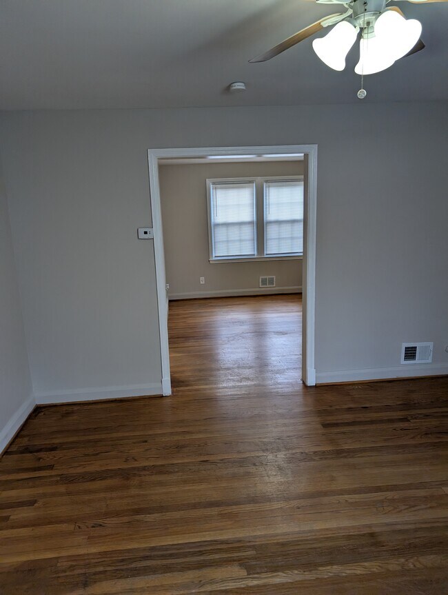 1410 Dundalk Ave, Dundalk, MD 21222 - photo 2