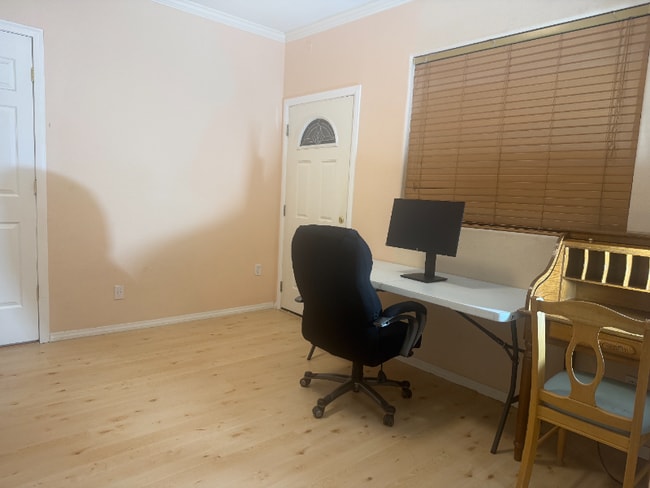 1 Horst Ave, Artesia, CA 90701 - photo 2