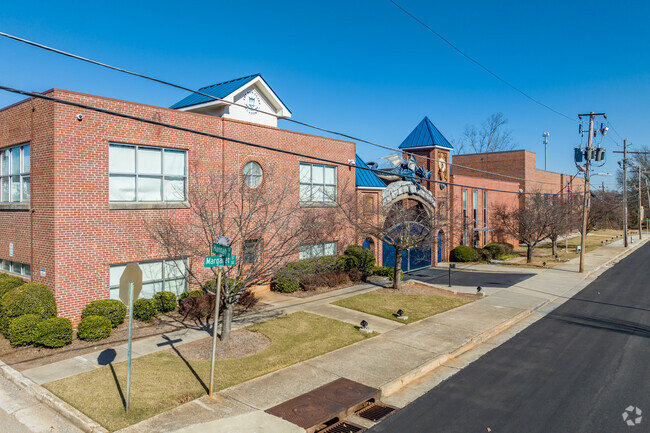 The Ron Clark Academy serves students from 5th to 8th grade.