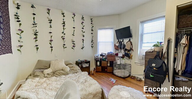 125 Brook St unit 2, Brookline, MA 02445 - photo 7