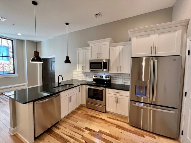 409 Lackawanna Ave unit 412, Scranton, PA 18503 - photo 2