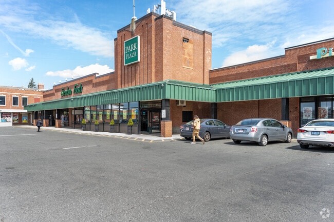 Seabra Foods in Maplewood is a popular stop for local grocery shopping needs.