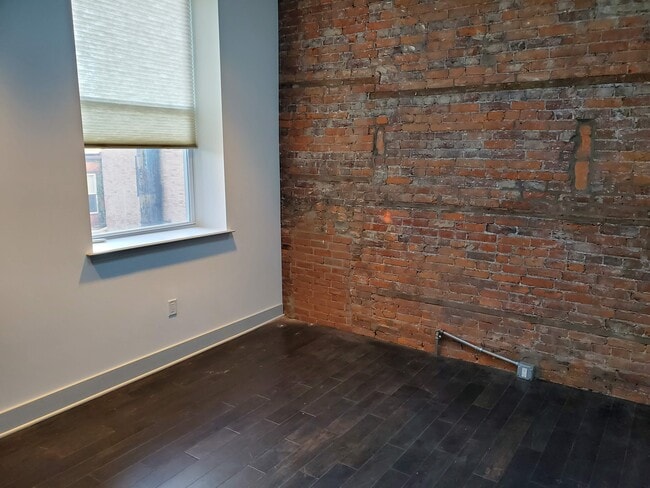 2212 Walnut St unit A, Philadelphia, PA 19103 - photo 5