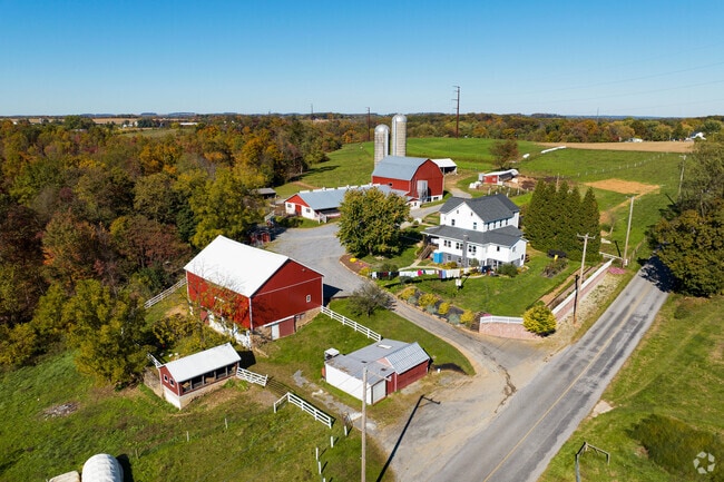 Residents of Susquehanna Trails enjoy fresh produce from nearby farms.