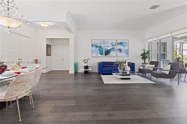 1046 SW 159th Way, Pembroke Pines, FL 33027 - photo 6