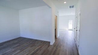 1601 Beverly Ln, Hahira, GA 31632