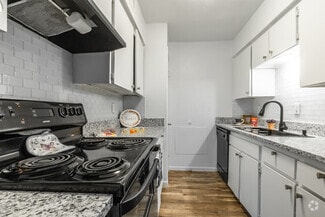 3702 Conway St, Dallas, TX 75224