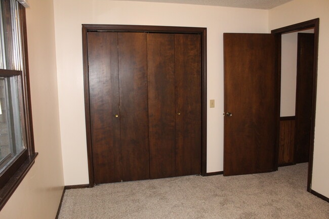 2252 W Twin Acres Ct, Ozark, MO 65721 - photo 7