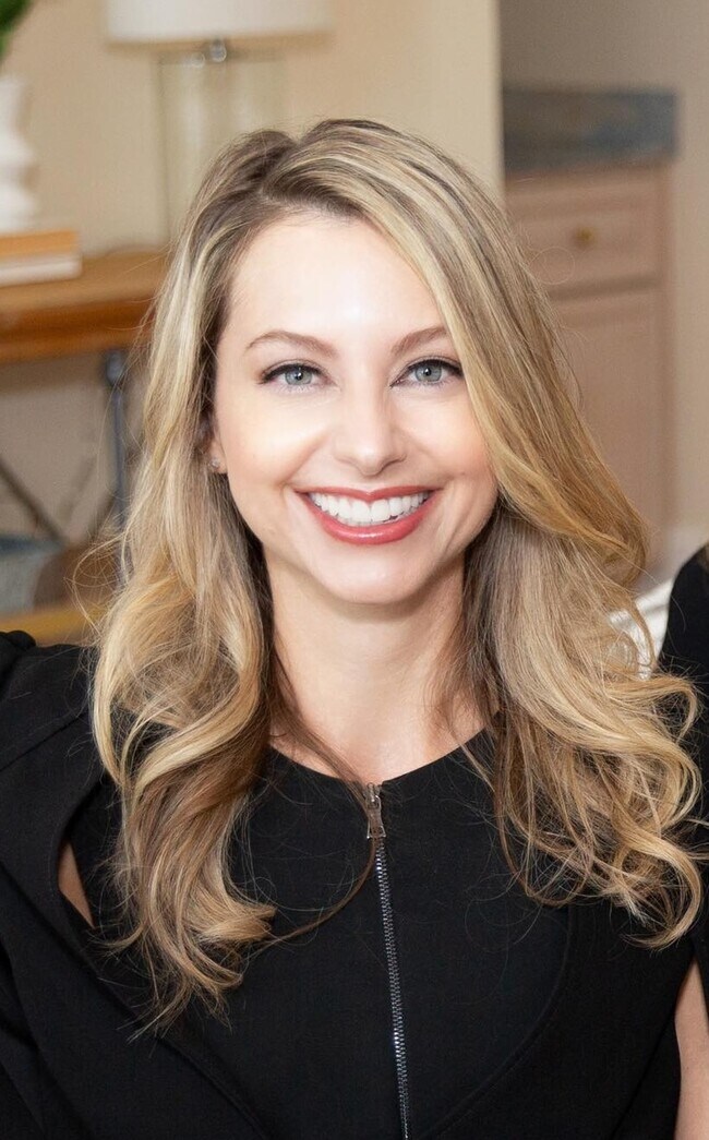 Jenna Fisher Real Estate Agent in Ponte Vedra Beach, FL