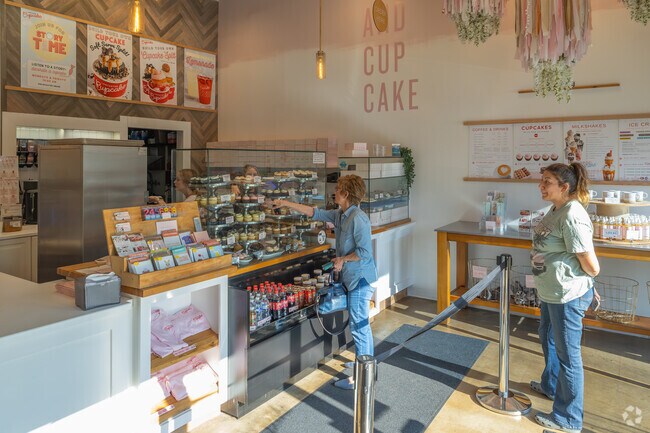 Lancaster Cupcake in Blossom Hill makes a wide variety of fresh, made from scratch cupcakes.