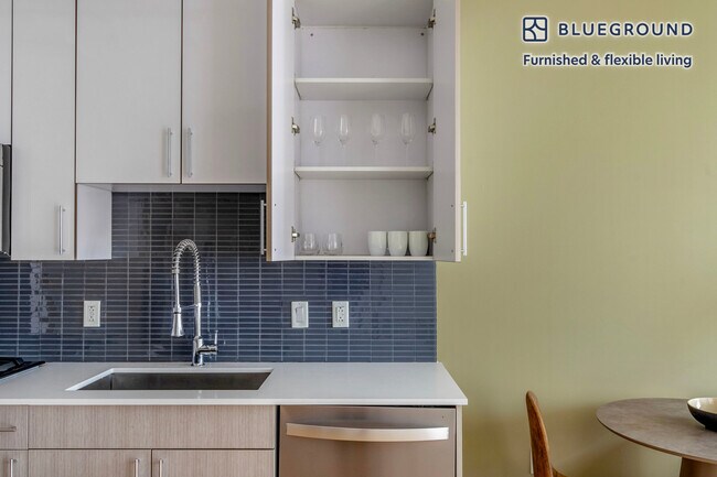 320 D St unit FL2-ID984, Boston, MA 02127 - photo 7