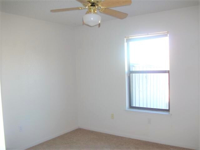 306 Horseshoe Dr unit A, Copperas Cove, TX 76522 - photo 5