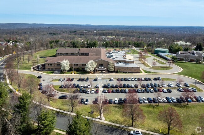 The Hills' Mount Prospect Elementary School boasts an excellent student-teacher ratio of 9 to 1.