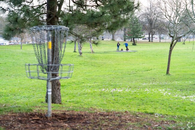 Westmoreland Disc Golf Course in the Friendly neighborhood is a great place to get a game in.